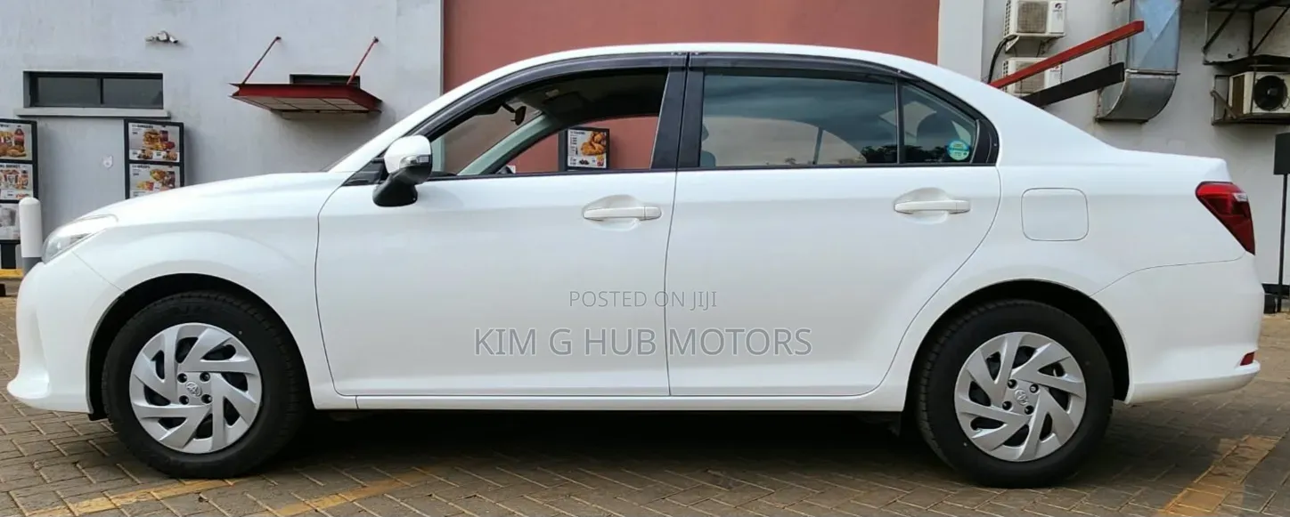 Toyota Axio 1.5 X 2WD 2019 Pearl
