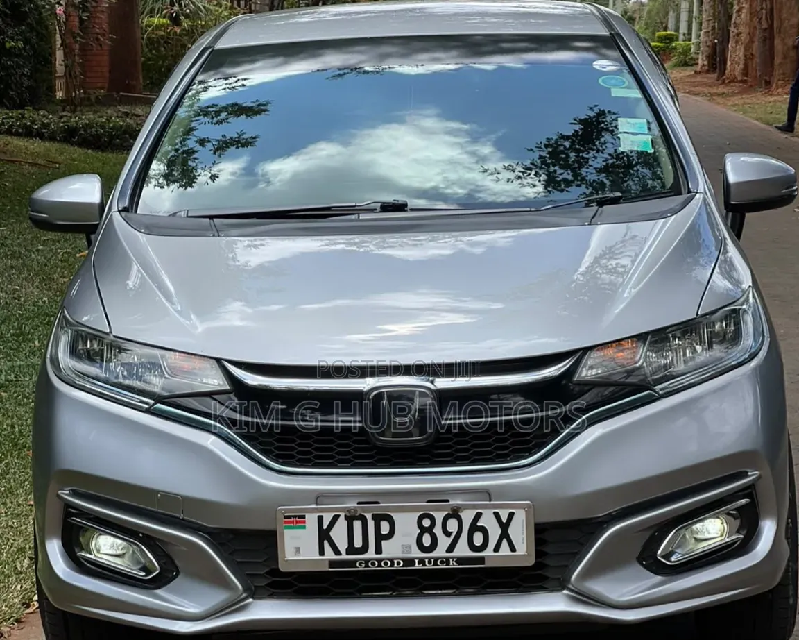 Honda Fit 2017 Silver