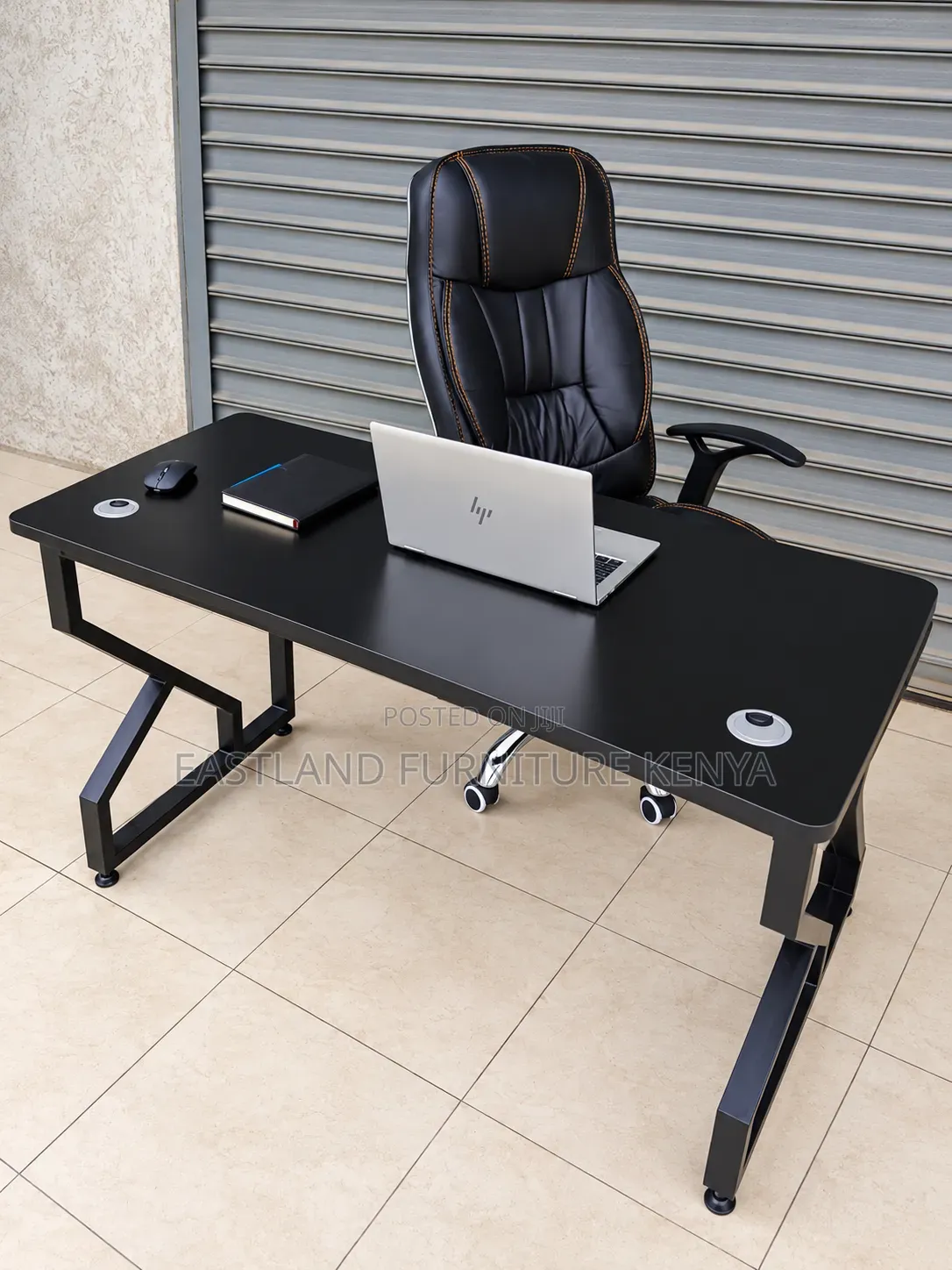 Modern Black Office Desk With Executive Leather Chair – Stylish