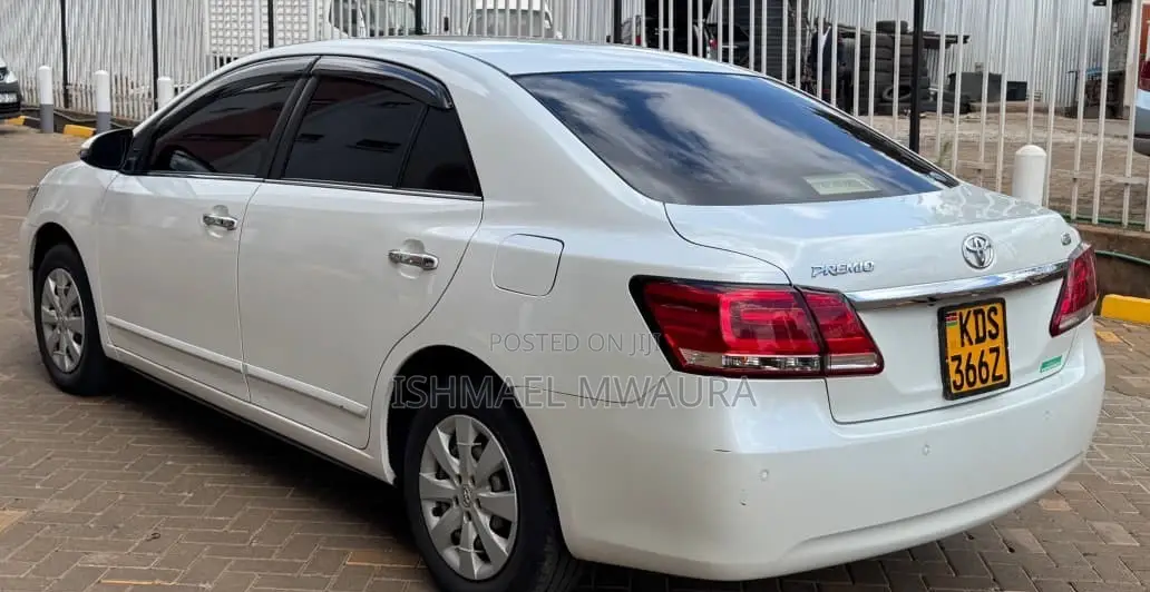 Toyota Premio 1.8 FWD 2018 White