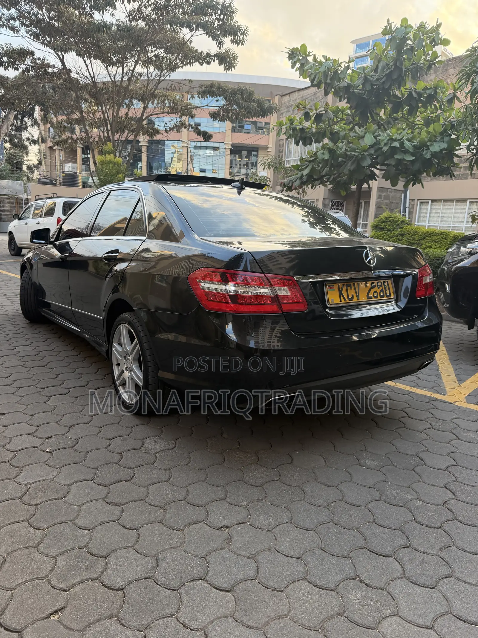 Mercedes-Benz E250 2012 Black