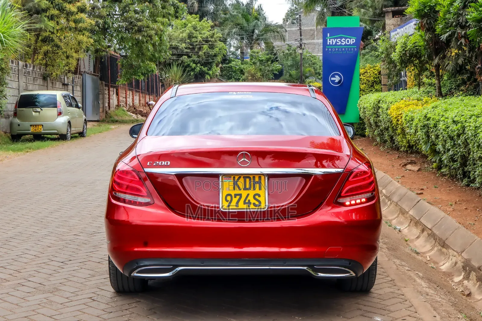Mercedes-Benz C200 2014 Red