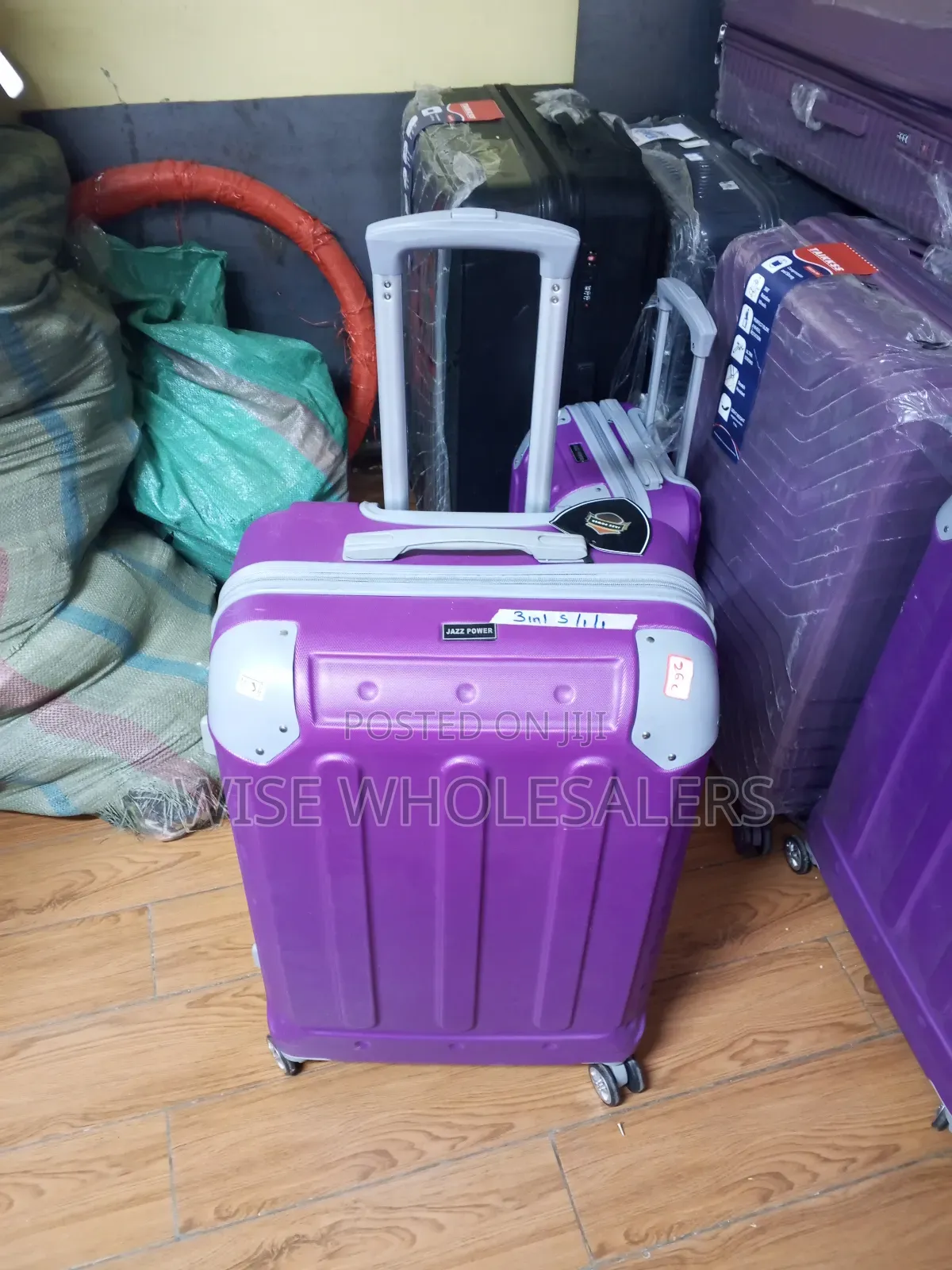 Large Luxurious Fibre Suitcase Briefcase Travel Bag
