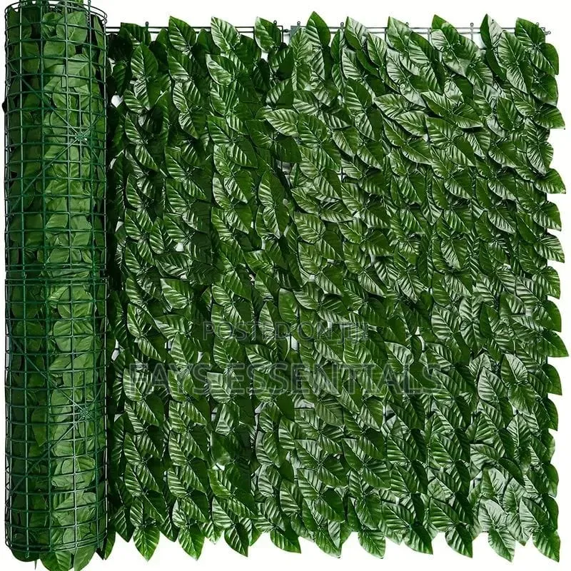 Green Privacy Balcony Fence