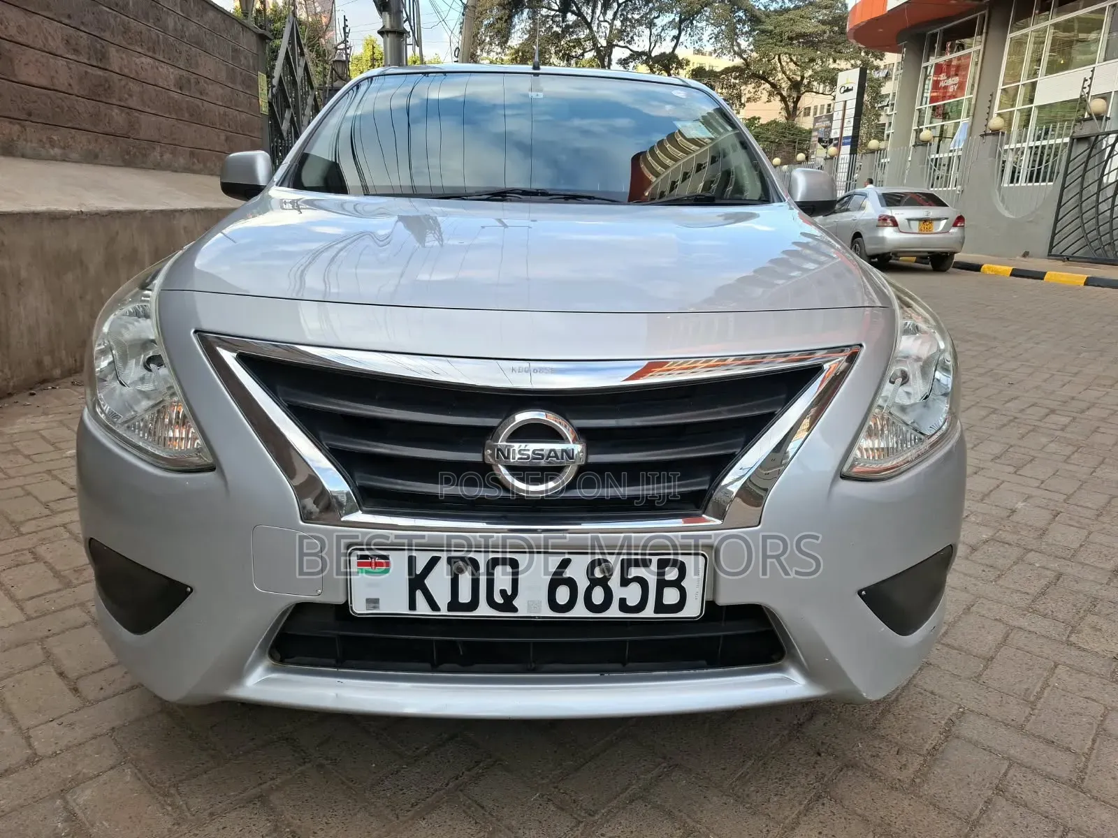 Nissan Latio 1.2 2017 Silver