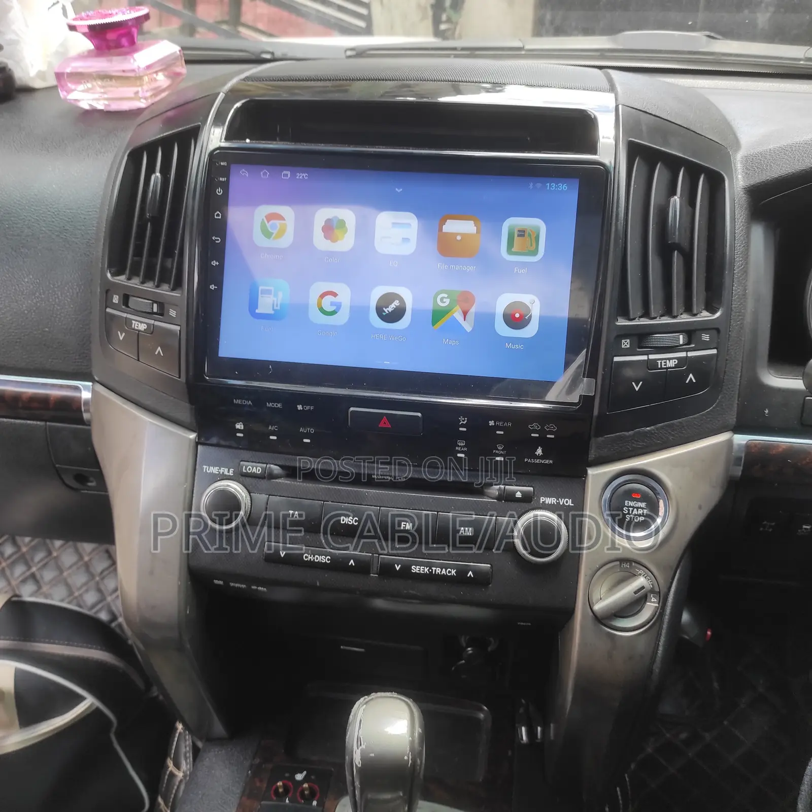 Toyota Landcruiser 200 Series V8 2008-2014 Fitted With 10" Screen