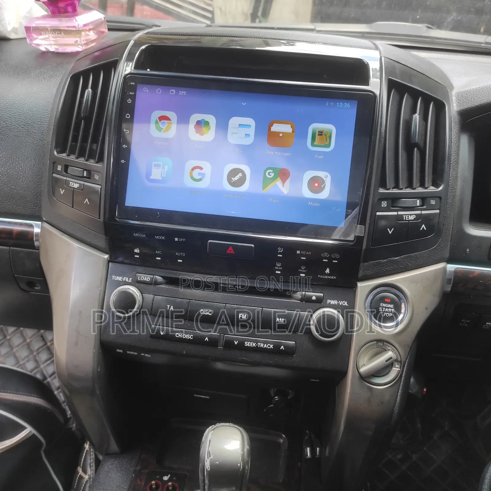 Toyota Landcruiser 200 Series V8 2008-2014 Fitted With 10" Screen
