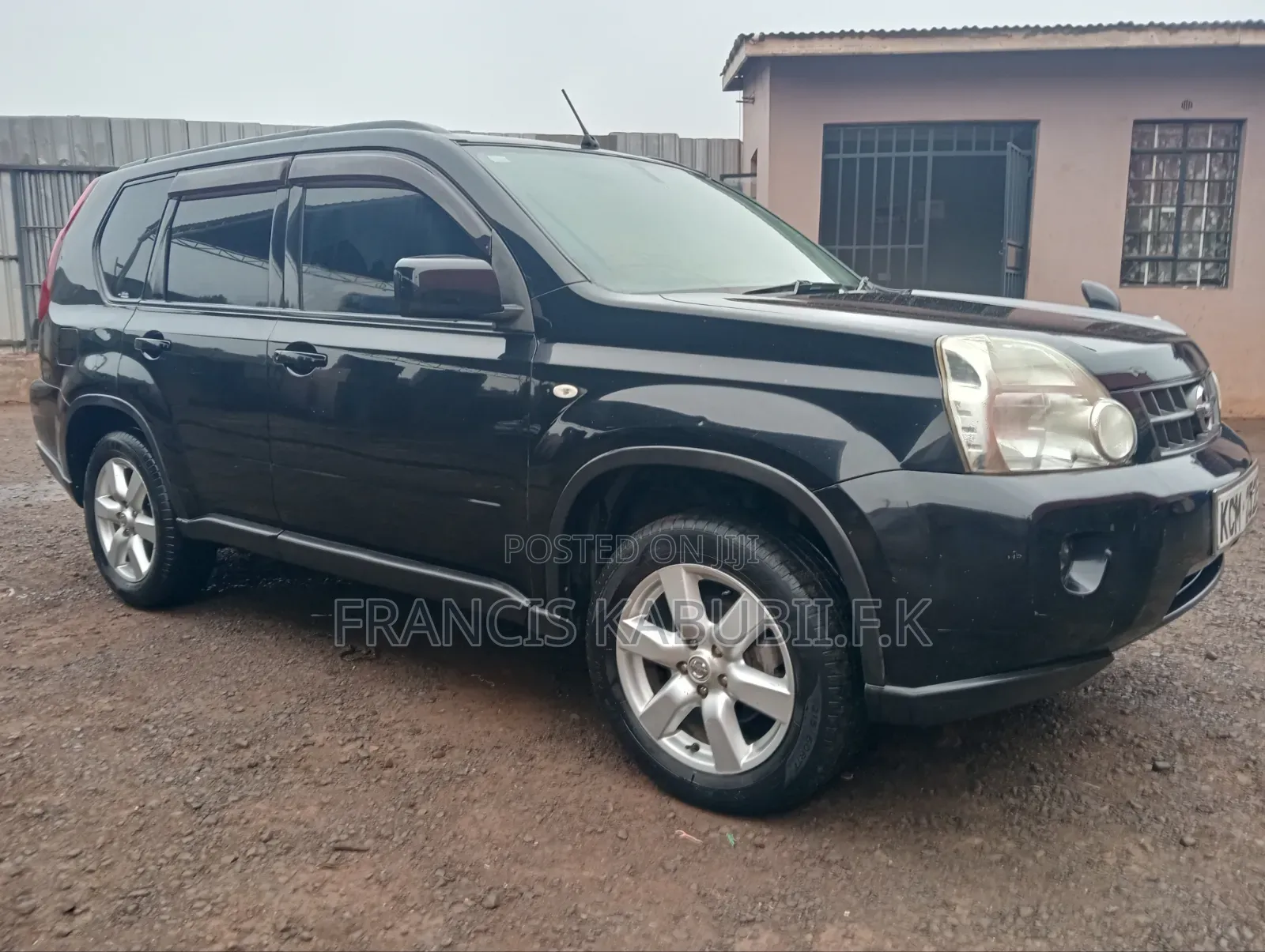 Nissan X-Trail 2.0 Petrol XE 2010 Black