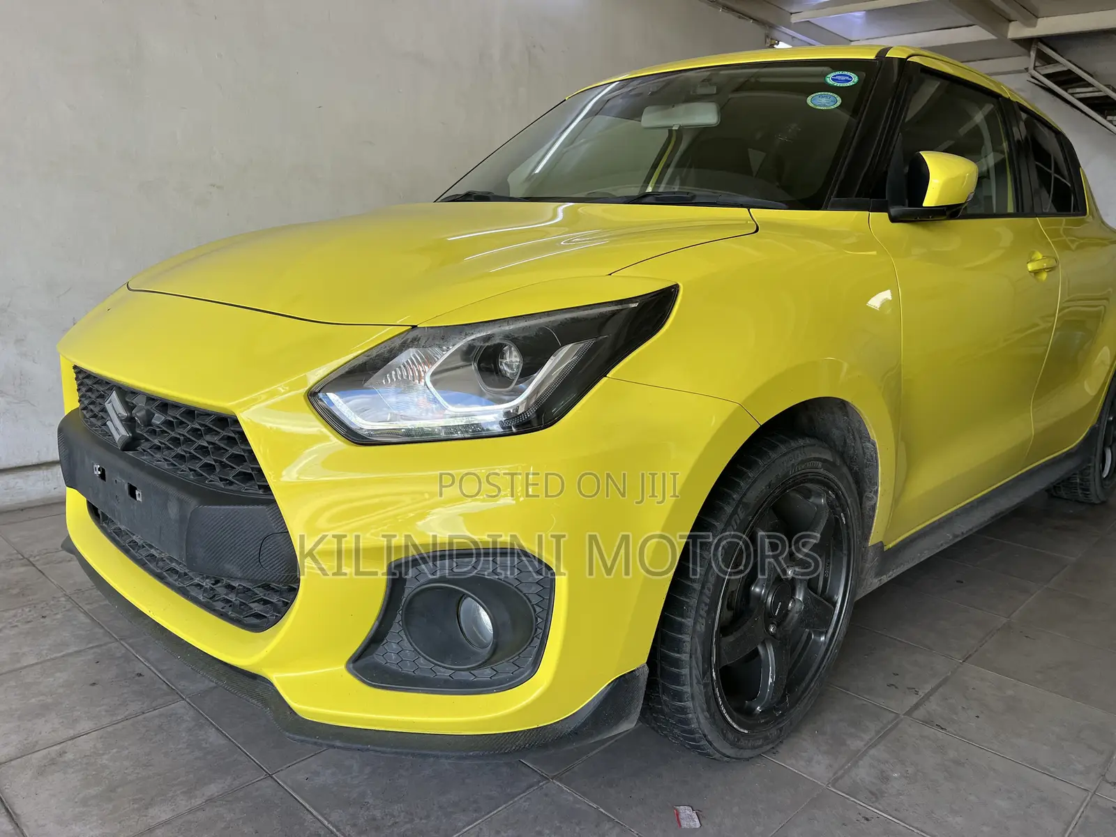Suzuki Swift 2019 Yellow
