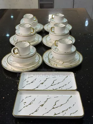 32 PCS Elegant Eurpoean Porcelain Dinner Set