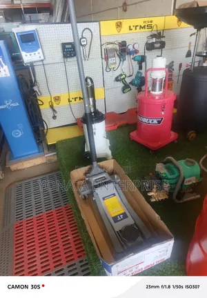 Roadbuck 4T Floor Jack