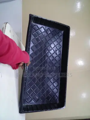 Strong Plastic Hydroponic Trays - No Holes
