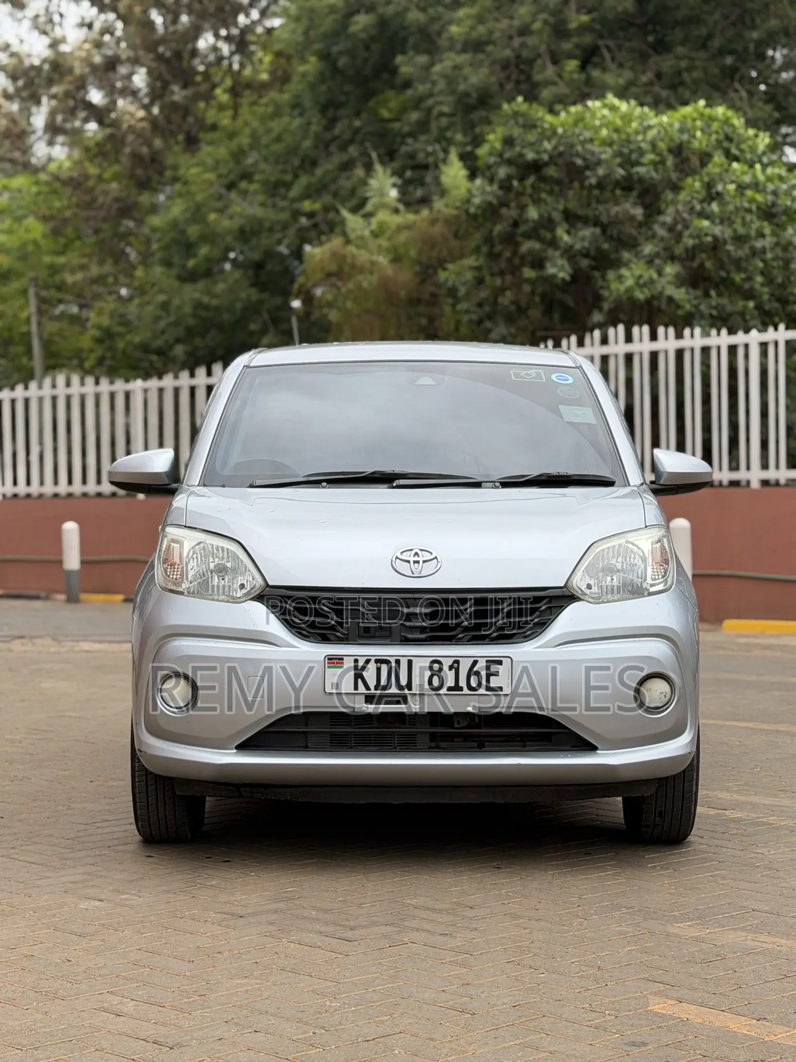 Toyota Passo 2018 Silver