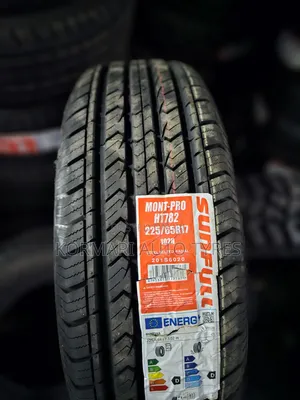 225/65r17 Sunfull Tyre