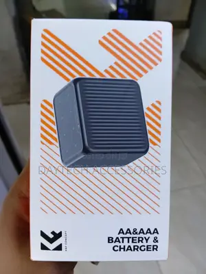 K&F Concept AA & AAA Lithium Rechargeable Battery & Fast Charger.