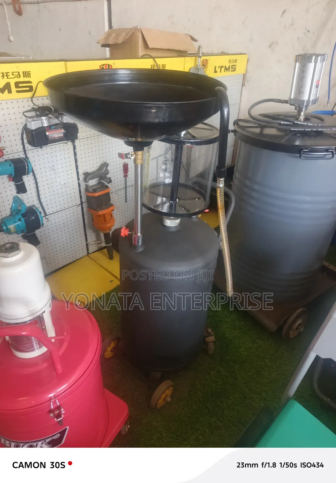 70L Pneumatic Oil Drainer
