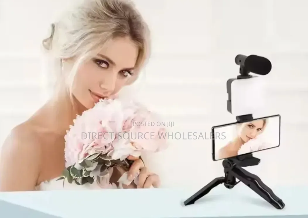 TikTok Video Making Kit With Microphone and LED Fill Light