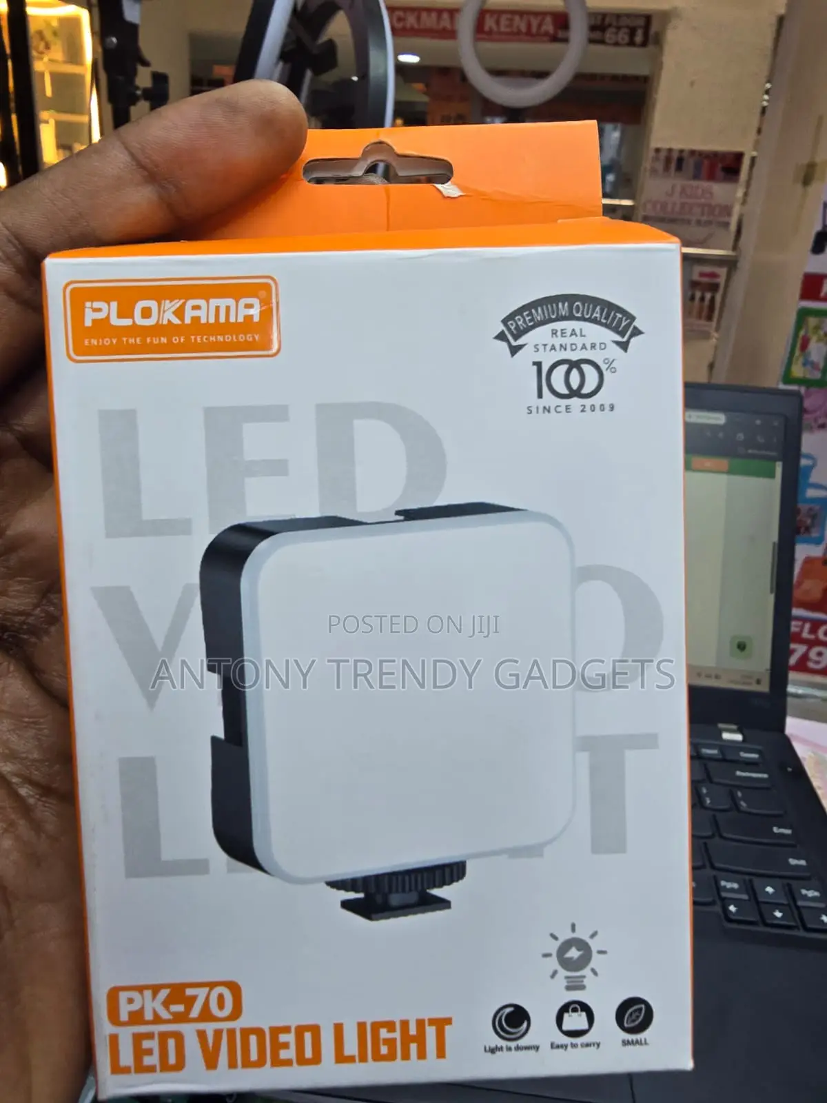 Plokama PK-70 Rechargeable Style LED Video Fill Light for Vlogging
