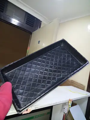 Smooth-Finish Hydroponic Trays - No Holes