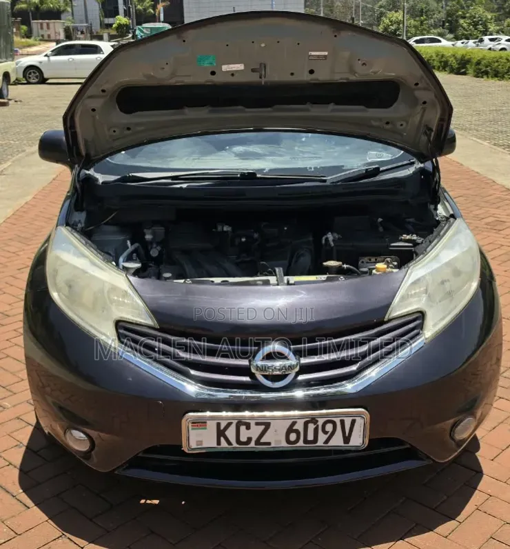 Nissan Note 2013 Maroon
