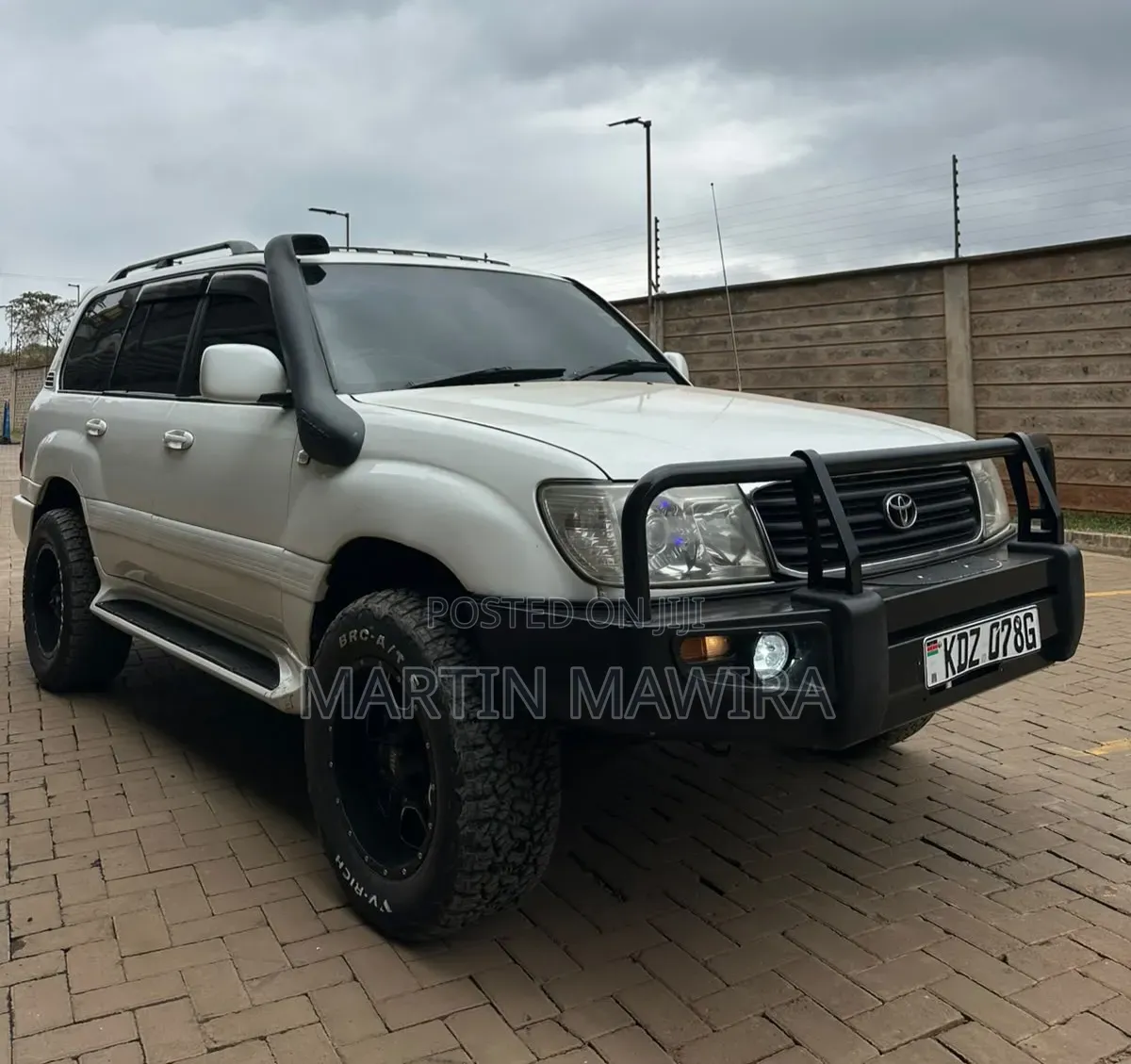 Toyota Land Cruiser Prado 2004 White