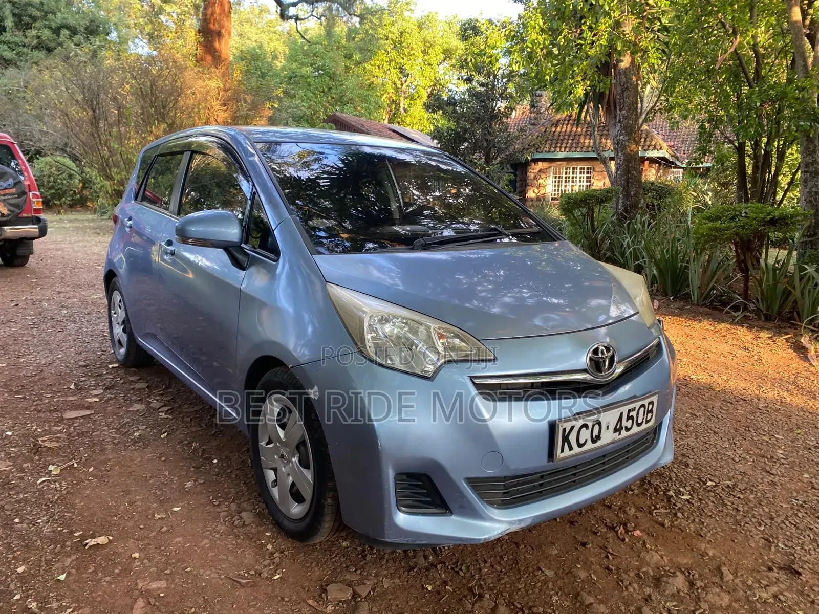 Toyota Ractis 1.5 FWD 2011 Black