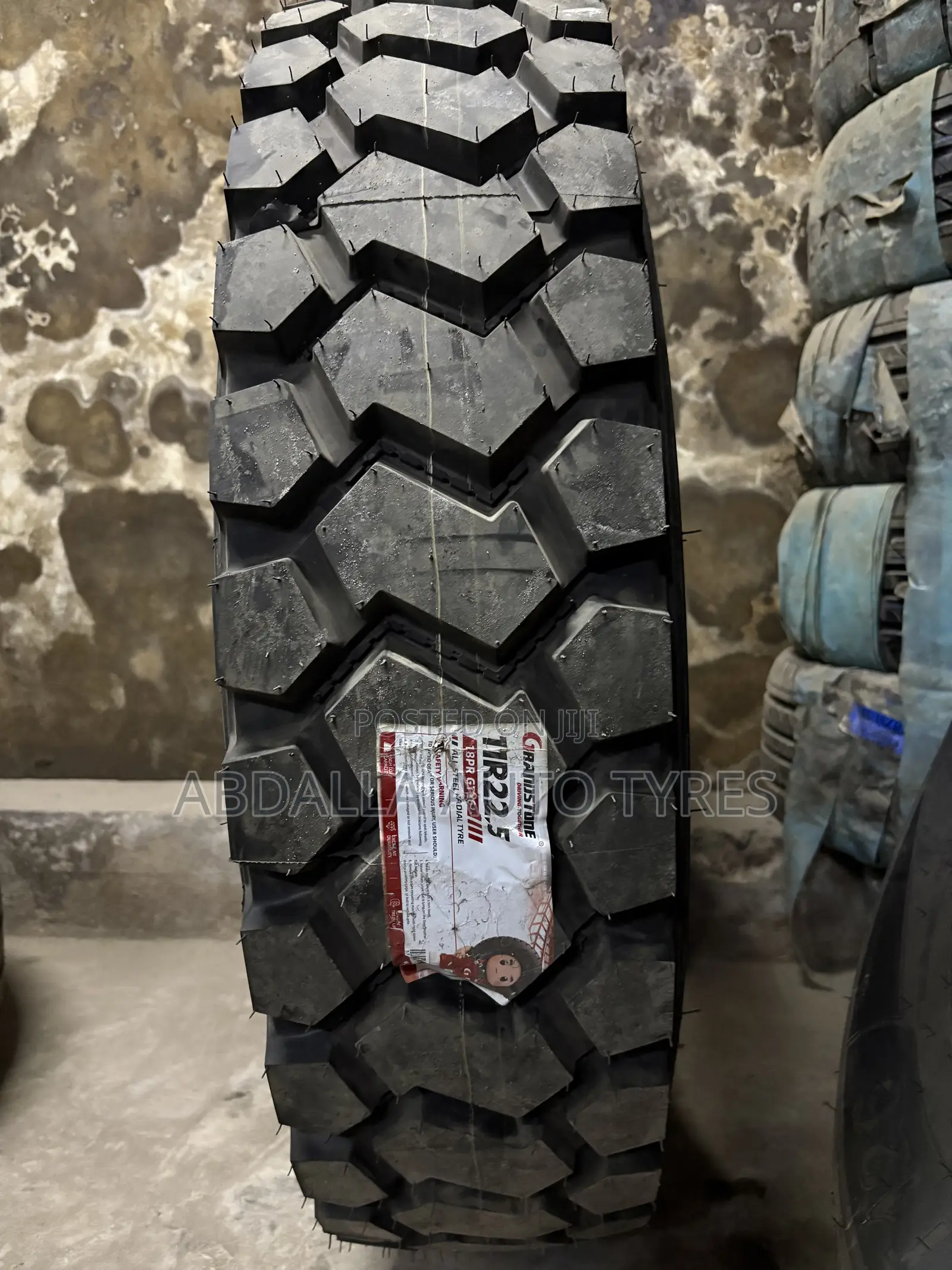 11R22.5 18PR Grandstone Tyre Diff