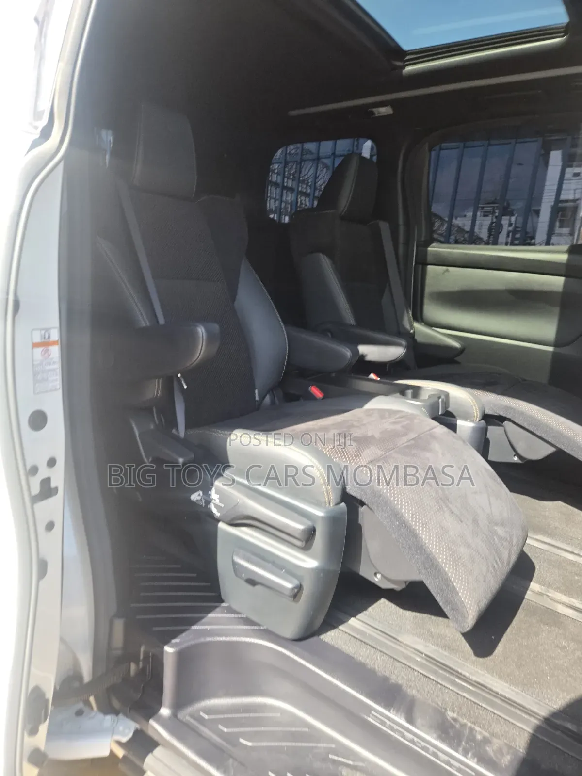 Toyota Alphard 2020 White
