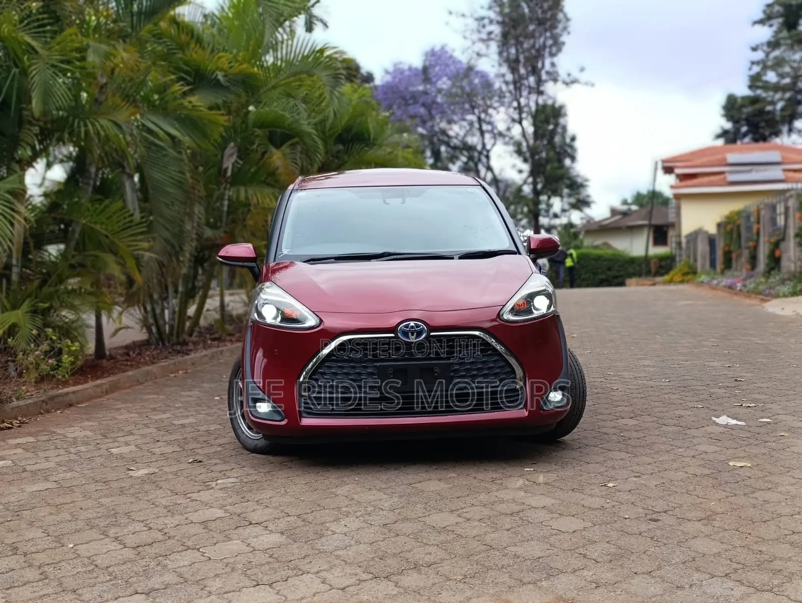 Toyota Sienta 1.5 AWD (6-seater) 2019 Red