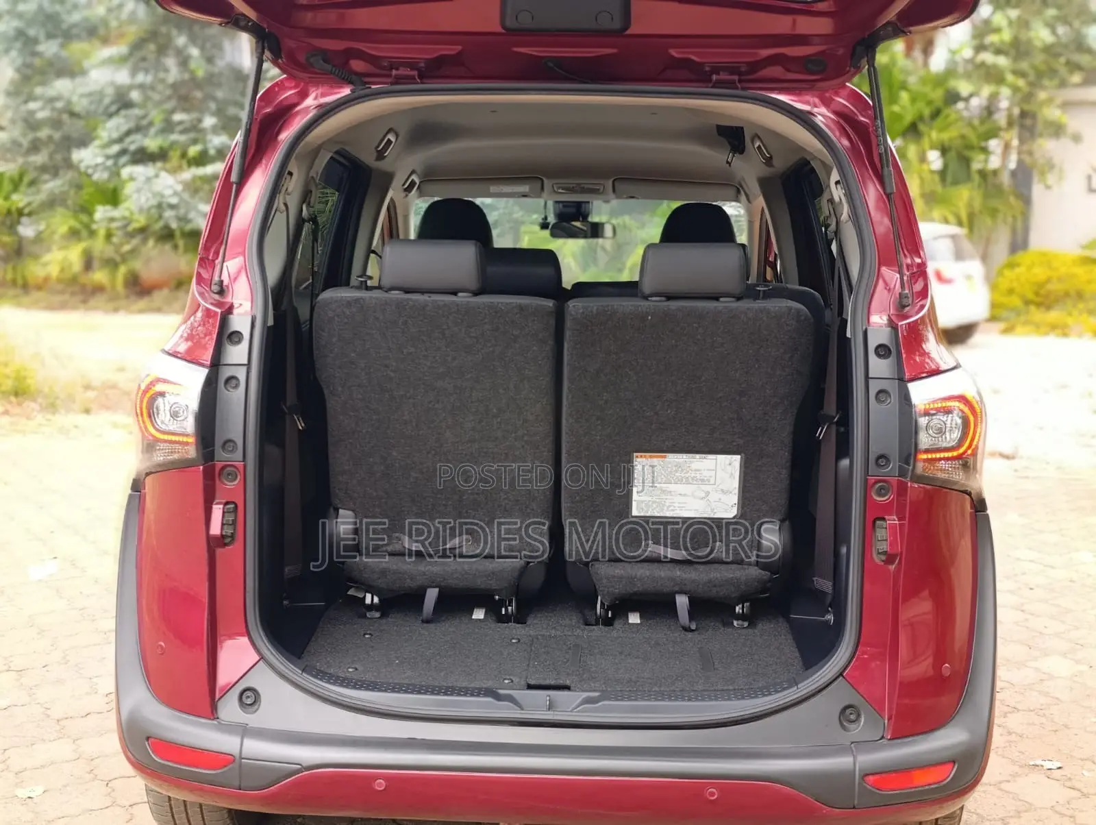 Toyota Sienta 1.5 AWD (6-seater) 2019 Red