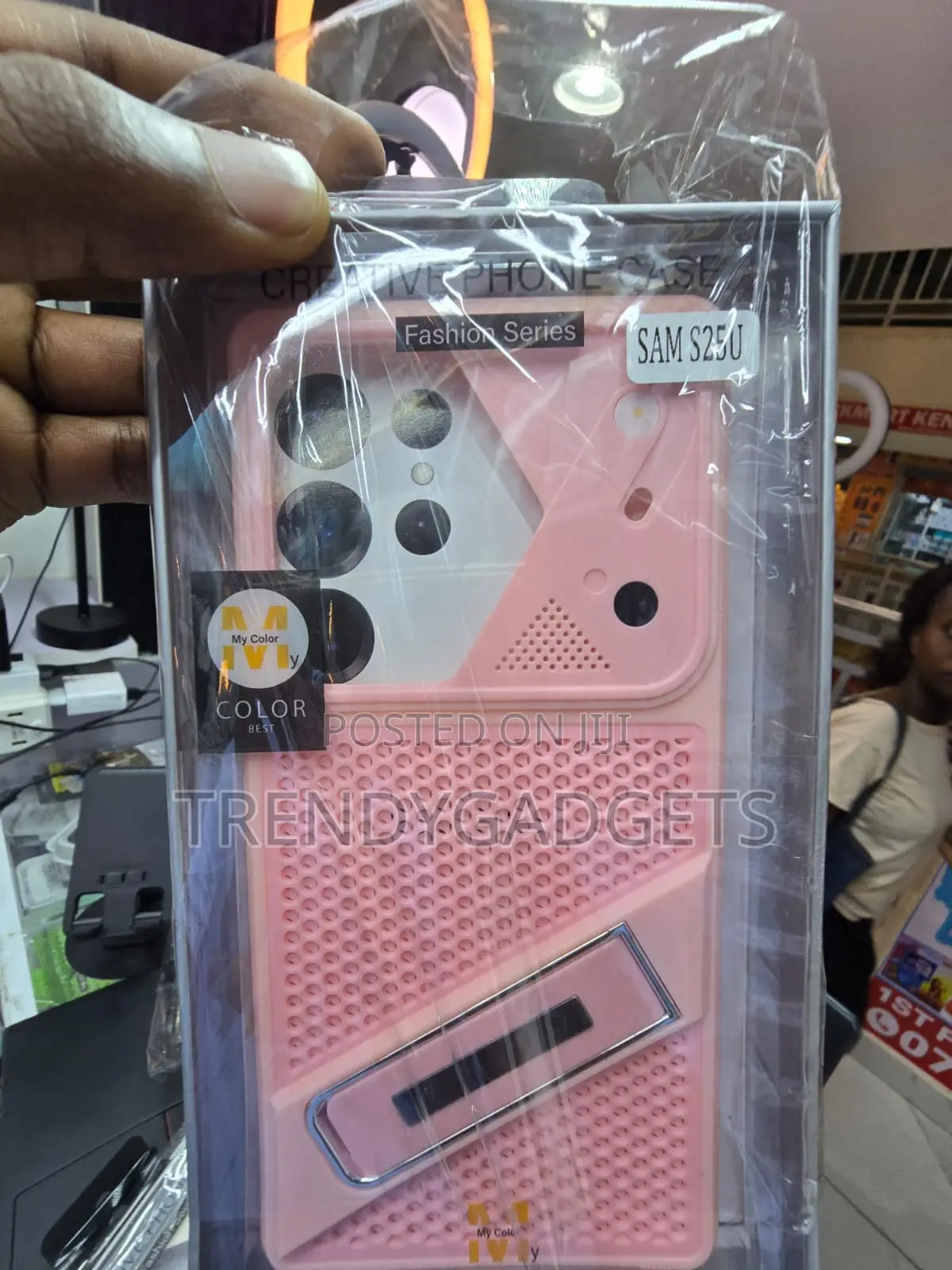 Rugged Samsung Galaxy Case With Cooling Design and Kickstand