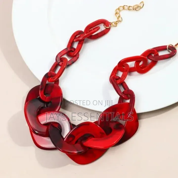 Acrylic Curb Chain