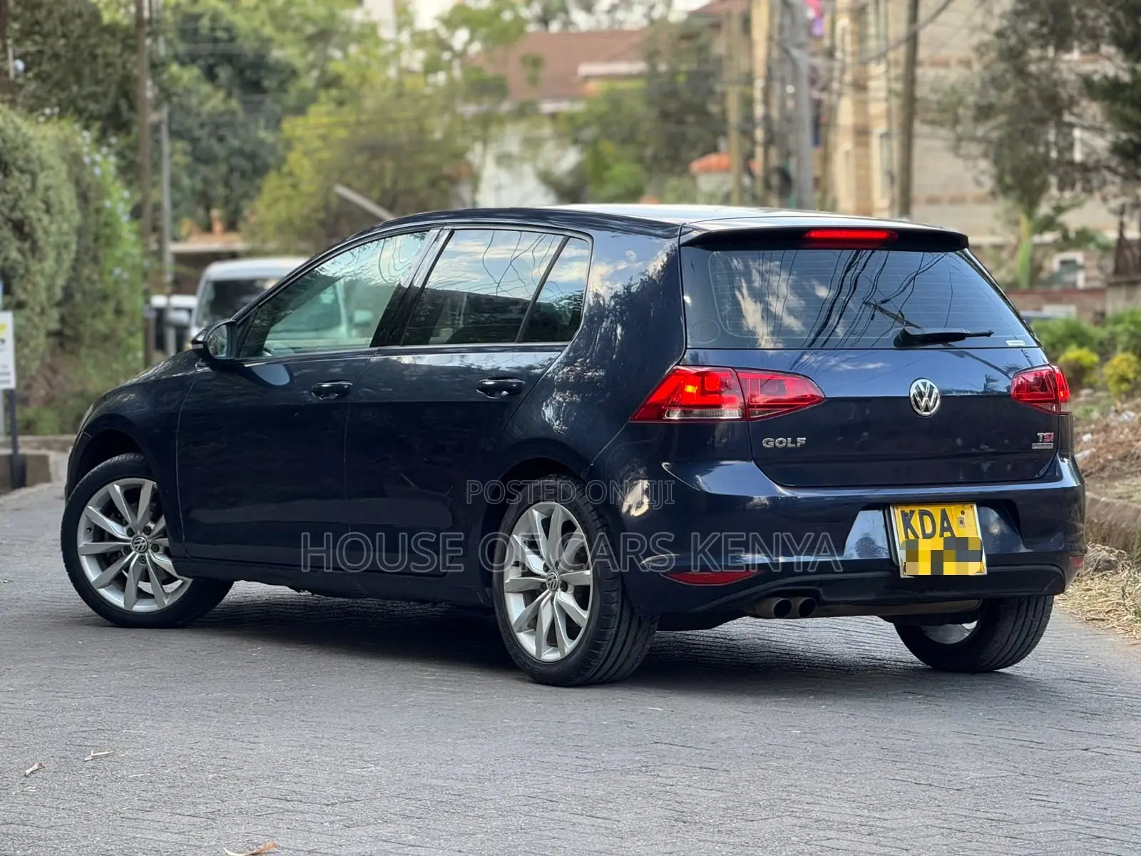 Volkswagen Golf 2013 Blue