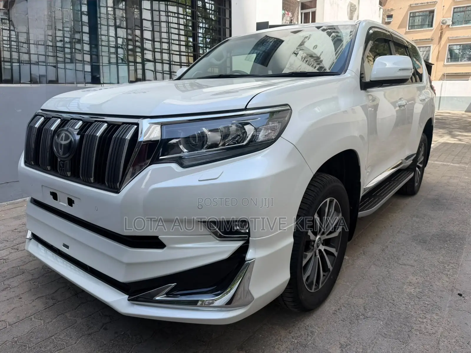 Toyota Land Cruiser Prado 2.8 2021 Pearl
