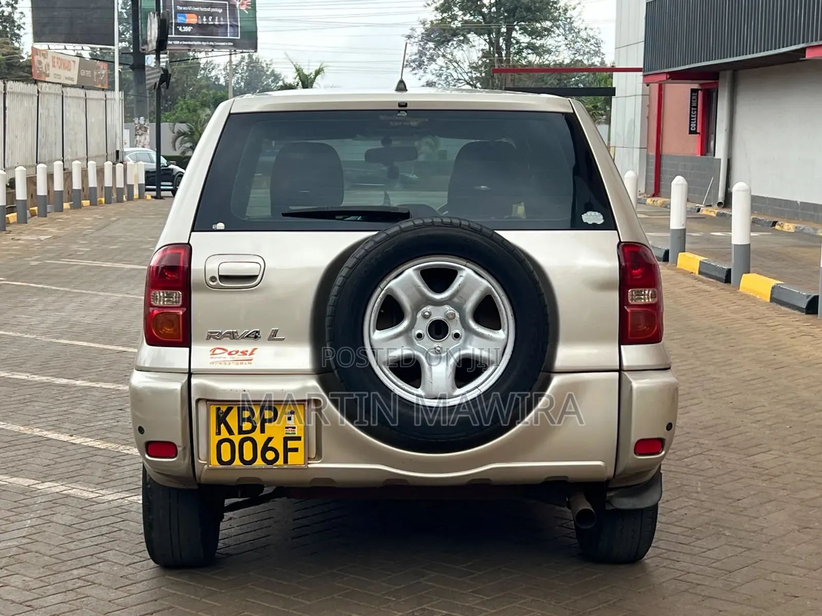 Toyota RAV4 2005 Gold