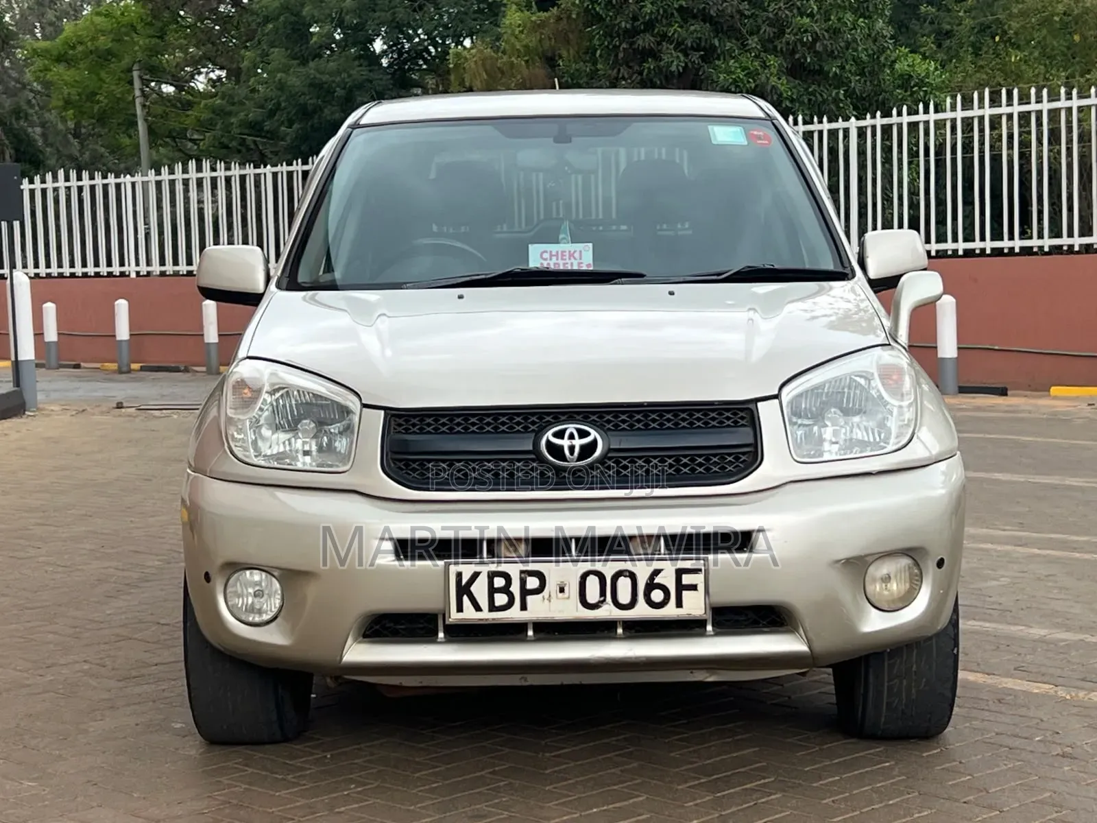 Toyota RAV4 2005 Gold