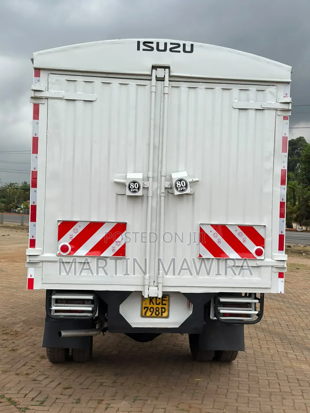 Isuzu NPR Lorry for Sale