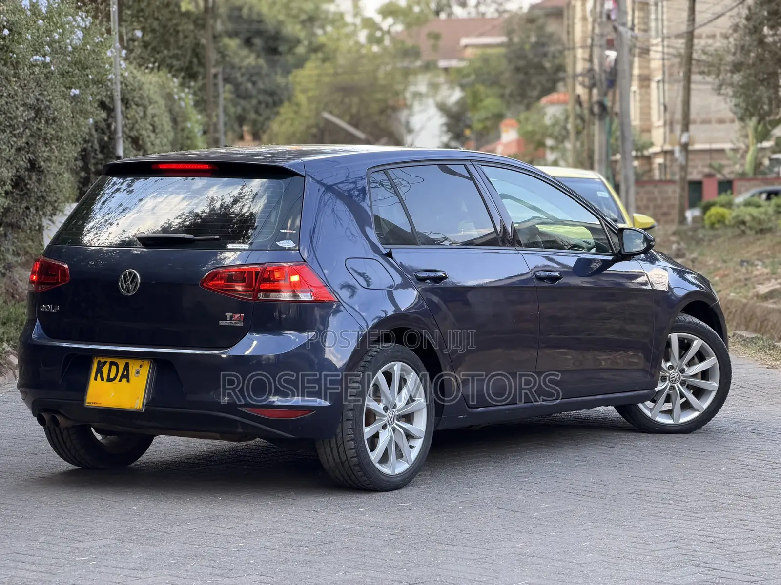 Volkswagen Golf 2013 Blue