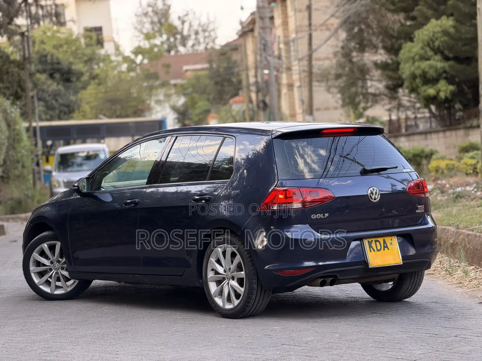 Volkswagen Golf 2013 Blue