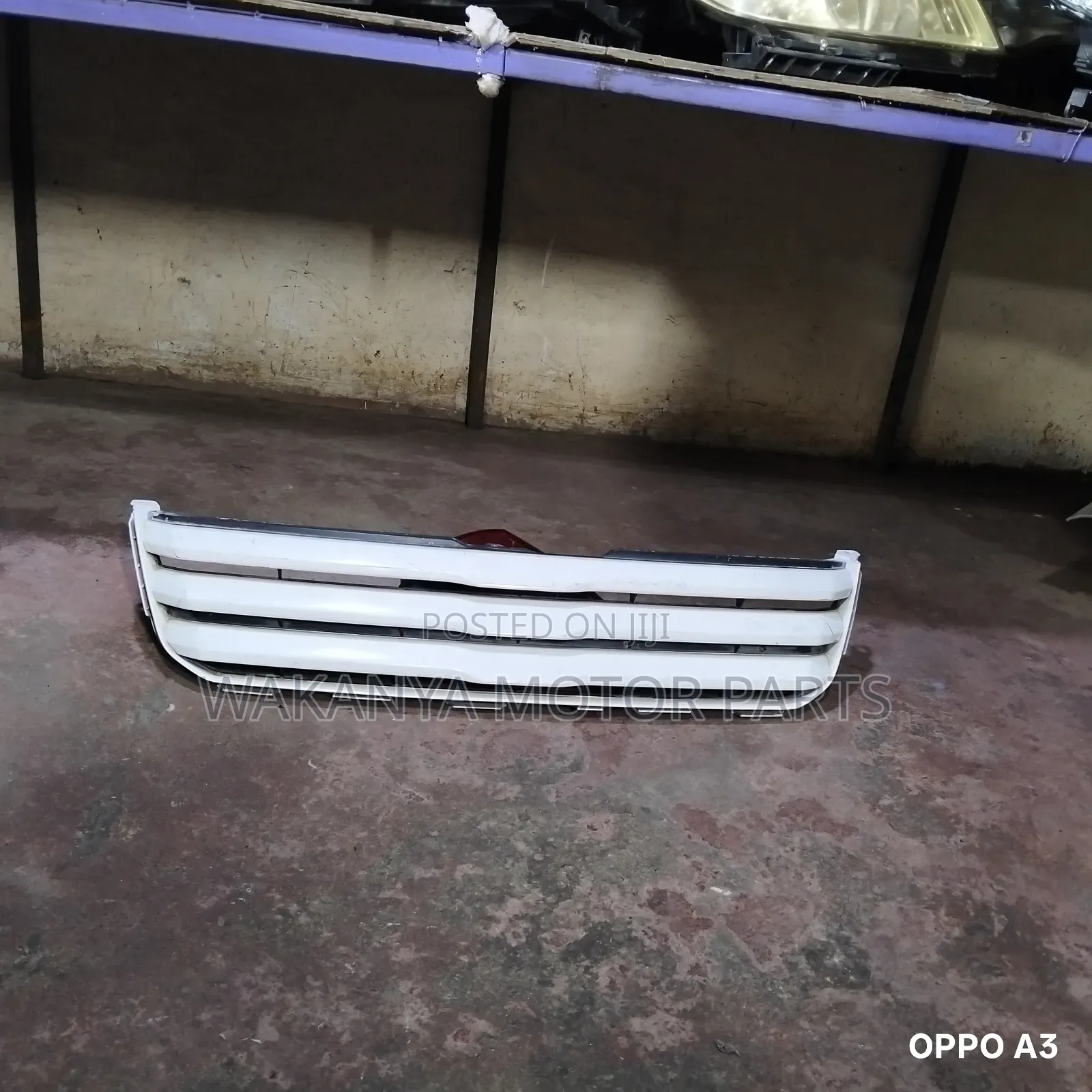 Toyota Noah Grille, Model 2002/2003/2004, Ex Japan Motor Spare