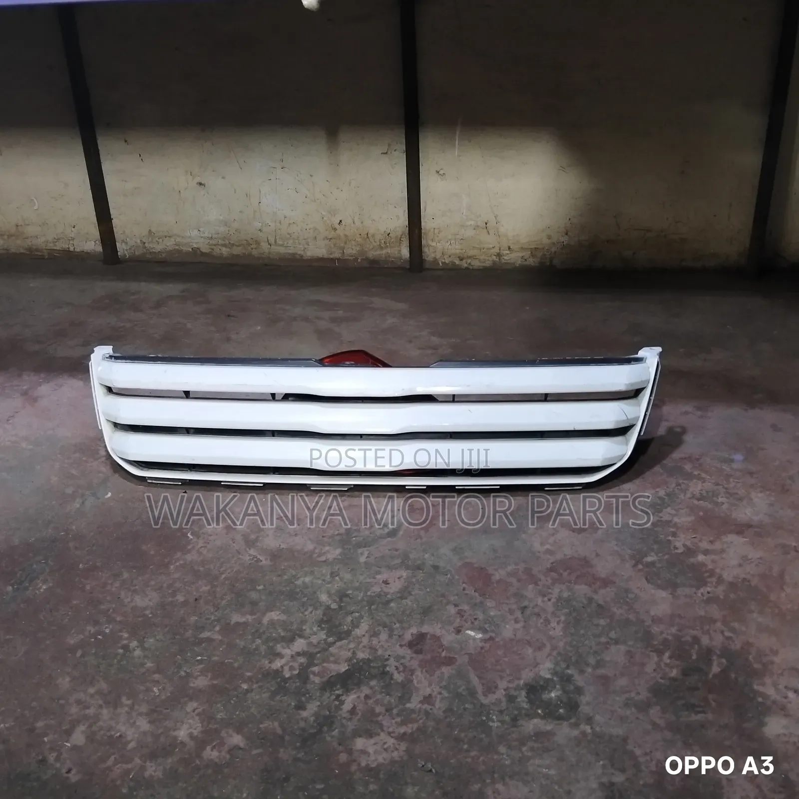 Toyota Noah Grille, Model 2002/2003/2004, Ex Japan Motor Spare