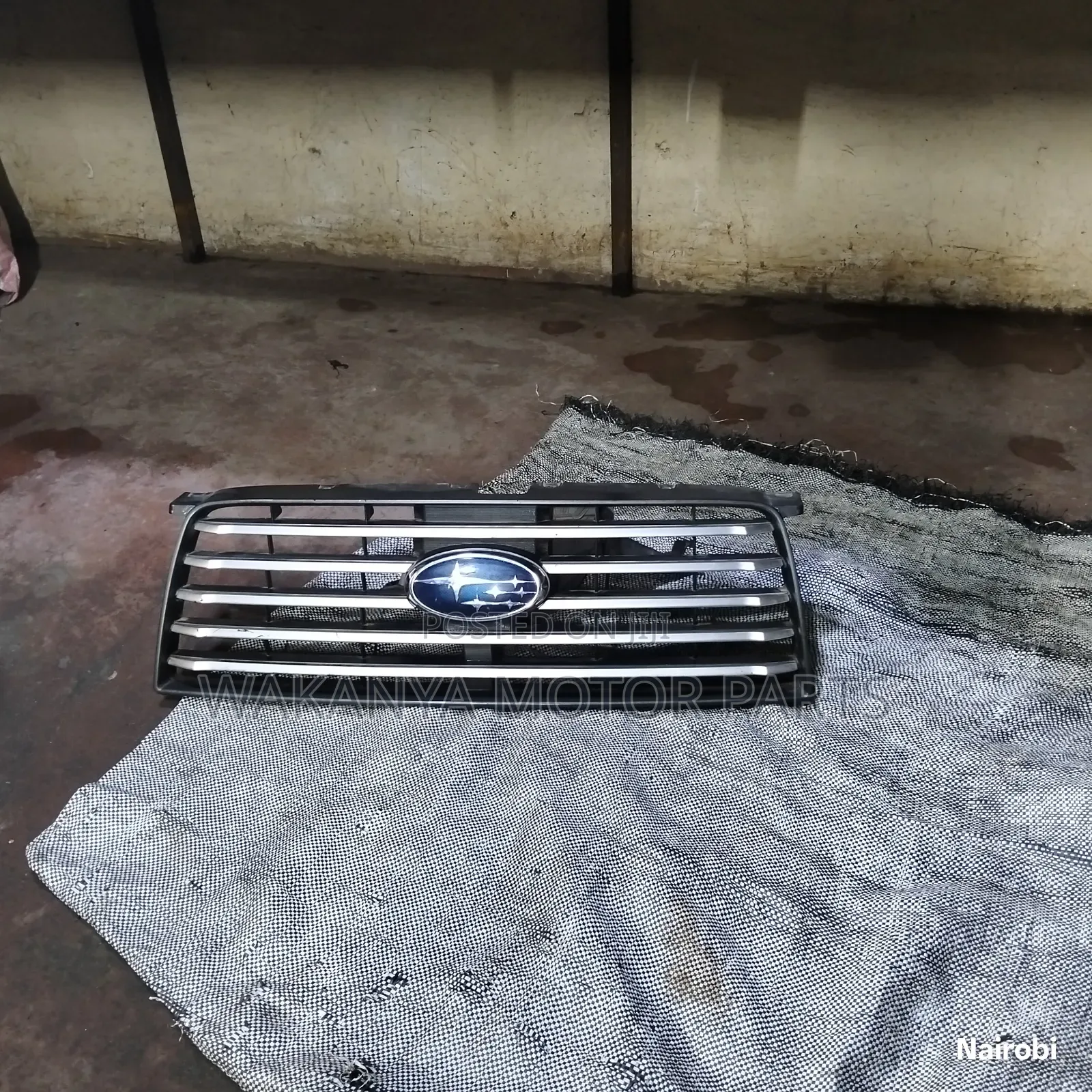 Subaru Forester SG9 Grille, Clean Ex Japan Motor Part