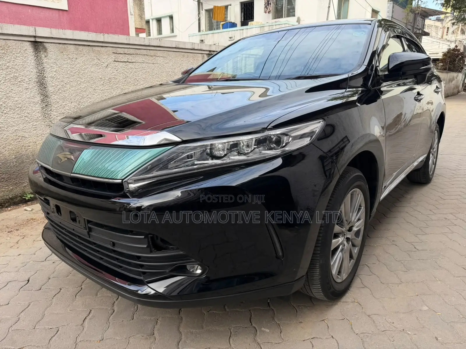 Toyota Harrier 2.0 2019 Black