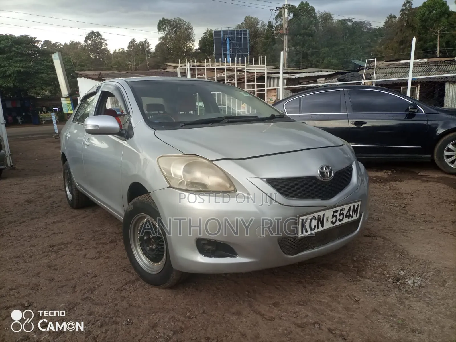 Toyota Belta 2011 Silver