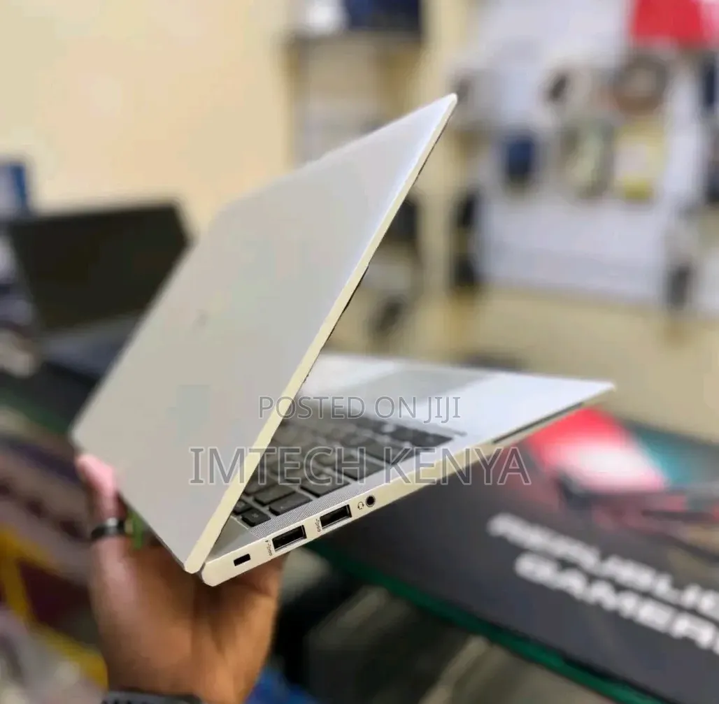 Laptop HP EliteBook 845 G8 8GB AMD Ryzen 7 SSD 256GB