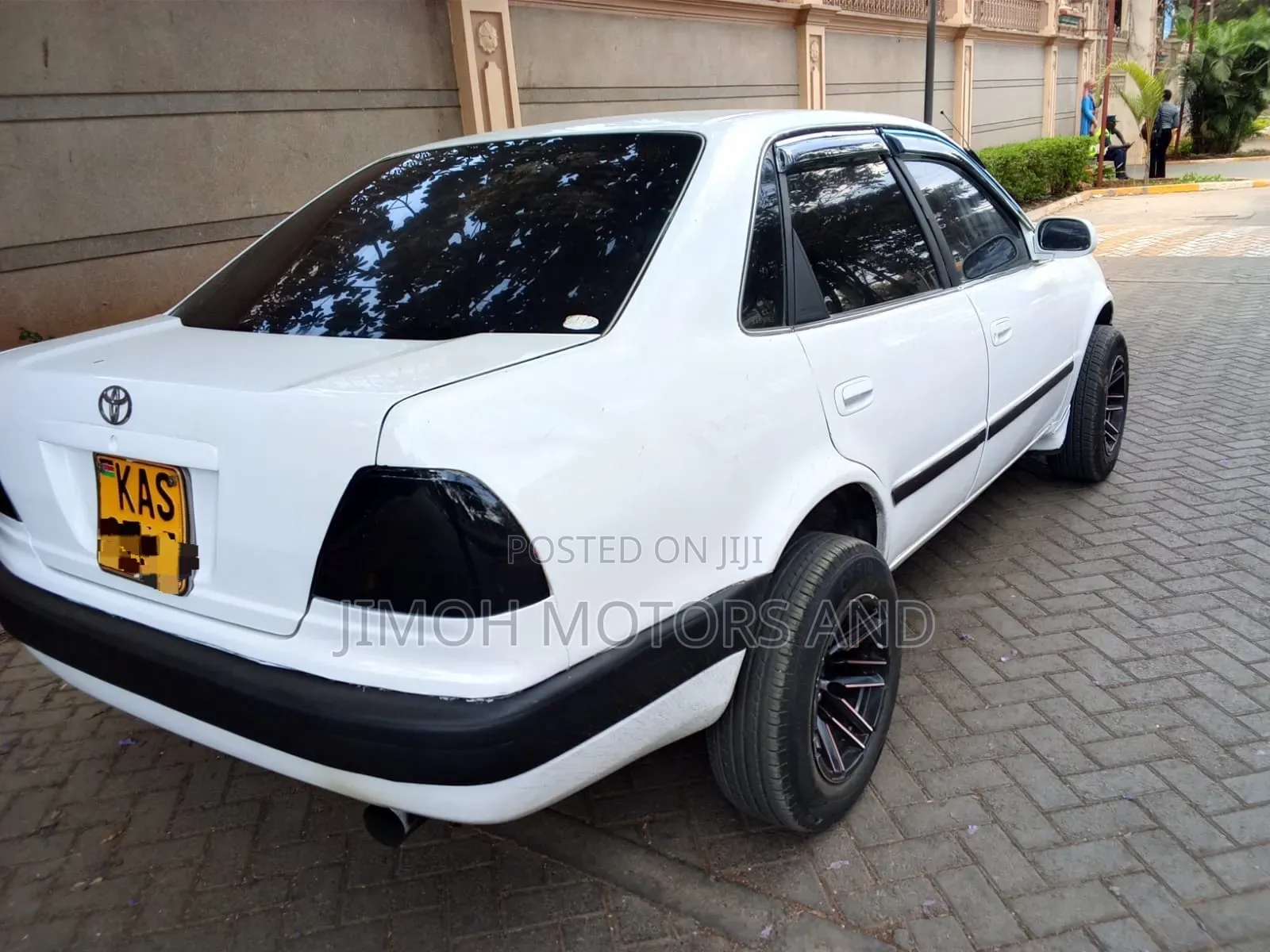 Toyota Corolla 1999 Black