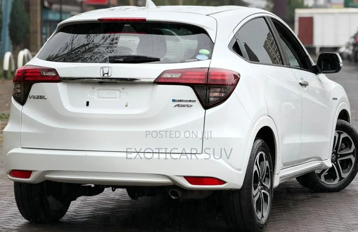 Honda Vezel 1.5 Hybrid 2WD 2019 White
