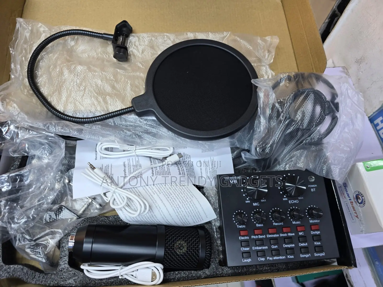 BM800 Studio Recording Mic Kit for Podcasting and Live Streaming