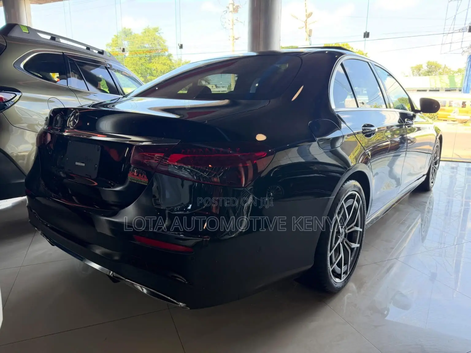 Mercedes-Benz E200 2021 Black