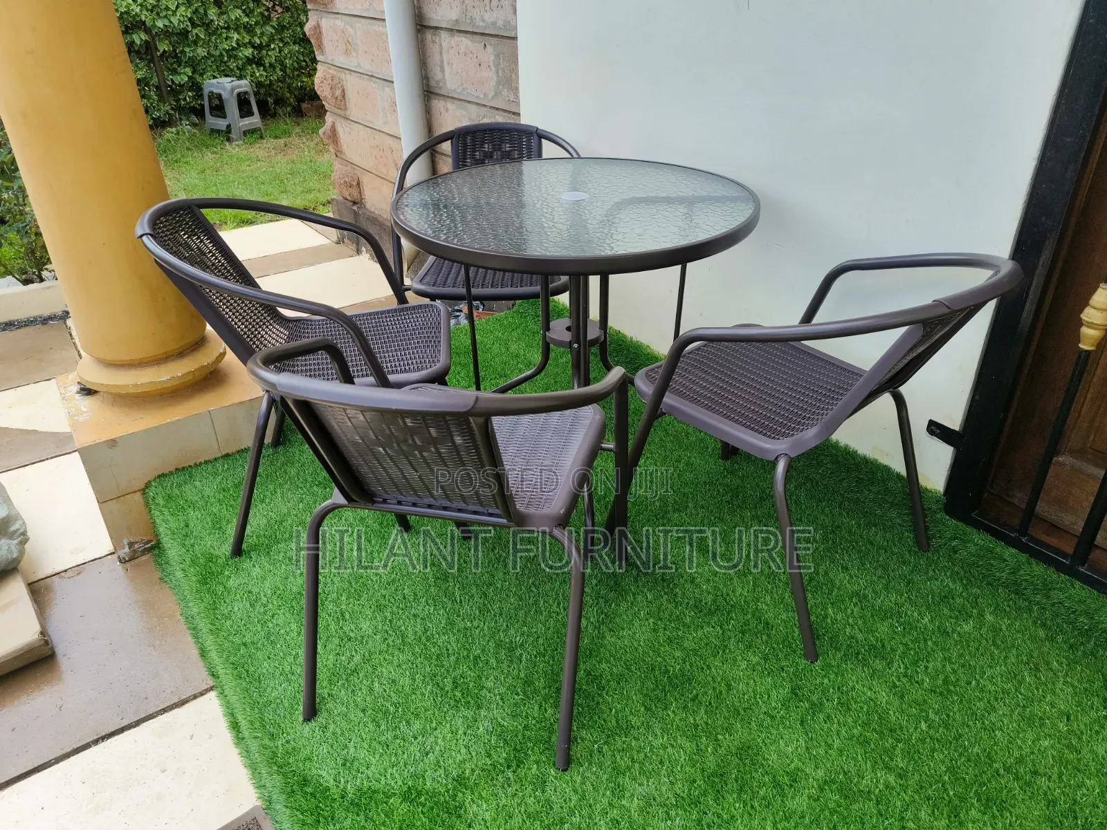 4-Seater Outdoor Patio Dining Set With Round Glass-Top Table – Brown